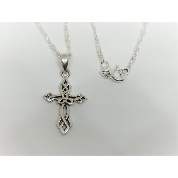 925 Sterling Silver Celtic Cross Pendant And Chain - Picture 5 of 7